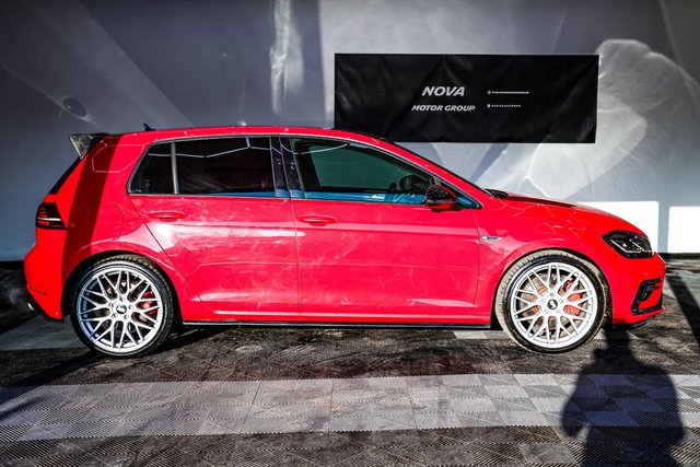 2017 Volkswagen Golf 2L R 5dr - Photo 5