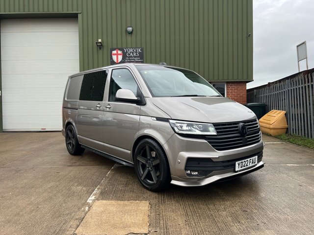 2022 22 Volkswagen Transporter 2.0 BiTDI T32 Highline Kombi Double Cab 5dr Diesel DSG FWD SWB Euro 6 (s/s) (204 ps)
