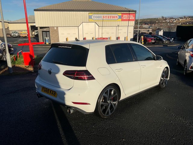 2018 VOLKSWAGEN GOLF - Photo 8