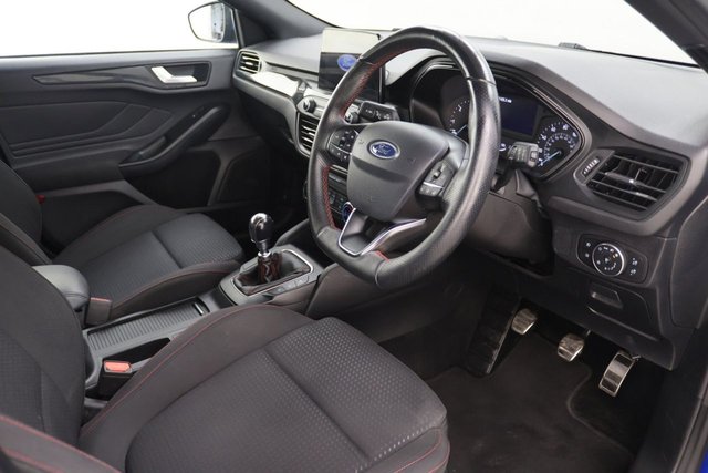 2019 Ford Focus 1L St-Line 5dr - Photo 10