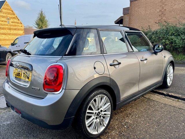 2017 MINI Hatch 1.5L Cooper 5dr - Photo 8