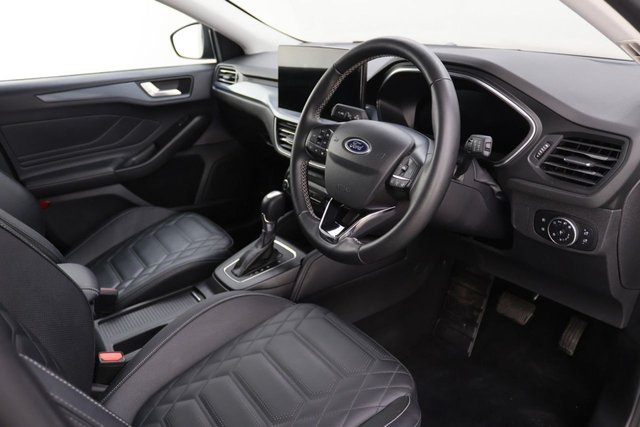 2022 Ford Focus 1L Active Vignale 5dr - Photo 10