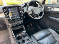 USED 2018 18 VOLVO XC40 2.0 T4 Momentum Pro SUV 5dr Petrol Auto AWD Euro 6 (s/s) (190 ps) Heated Seats, Leather Seats