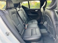 USED 2018 18 VOLVO XC40 2.0 T4 Momentum Pro SUV 5dr Petrol Auto AWD Euro 6 (s/s) (190 ps) Heated Seats, Leather Seats
