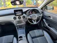 USED 2019 69 MERCEDES-BENZ GLA 1.6 GLA200 Urban Edition SUV 5dr Petrol 7G-DCT Euro 6 (s/s) (156 ps) Reverse Camera, Parking Sensors