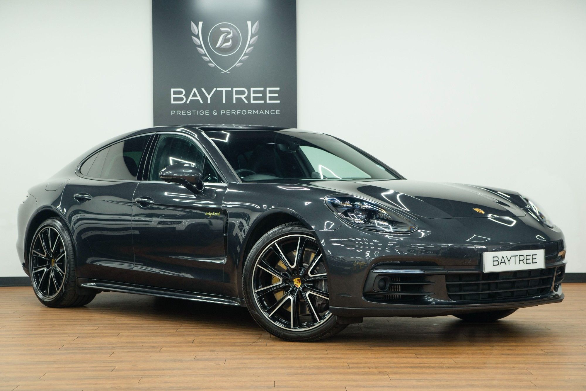 USED 2020 20 PORSCHE PANAMERA 2.9 V6 E-Hybrid 14kWh 4 10 Years Edition Saloon  