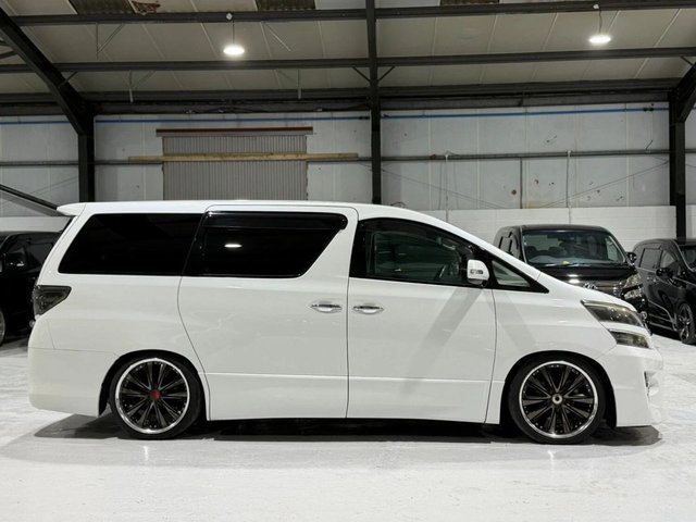 View our TOYOTA VELLFIRE