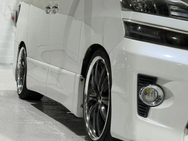 View our TOYOTA VELLFIRE