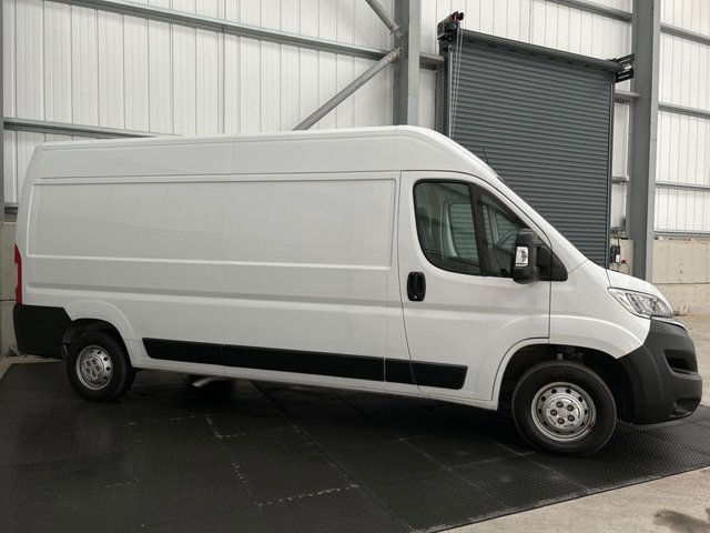 View our CITROEN RELAY