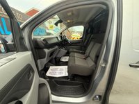 USED 2022 72 CITROEN DISPATCH 2.0 BLUE E-HDi 1400 ENTERPRISE PRO M PANEL VAN 6DR DESIEL EAT8 AUTOMATIC FWD 2 EURO 6 (S/S) (145 PS) NAV NO VAT - 1 DIRECT COMPANY OWNER FROM NEW - FULL CITROEN MAIN DEALER SERVICE HISTORY - HPI CHECK ALL CLEAR - ULEZ / LEZ / CAZ COMPLIANT - STUNNING METALLIC GREY COLOUR - EURO 6 - 3 SEATER - TOUCH SCREEN - CARPLAY - ANDRIOD AUTO - PARK ASSIST - CRUISE CONTROL - AUTO LIGHTS - AUTO WIPERS - DAB - BLUETOOTH - PLY LINED - FINANCE AVAILABLE - ZERO DEPOSIT OFFERS - ALL VANS/CARS WELCOME IN PART-EXCHANGE, ANY AGE, ANY MILEAGE, ANY CONDITION
