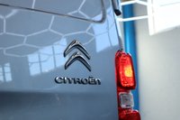 USED 2022 72 CITROEN DISPATCH 2.0 BLUE E-HDi 1400 ENTERPRISE PRO M PANEL VAN 6DR DESIEL EAT8 AUTOMATIC FWD 2 EURO 6 (S/S) (145 PS) NAV NO VAT - 1 DIRECT COMPANY OWNER FROM NEW - FULL CITROEN MAIN DEALER SERVICE HISTORY - HPI CHECK ALL CLEAR -  STUNNING ARTENSE METALLIC - VAN GUARD ROOF RACK - PREMIUM RACKING - 145 BHP - CAR PLAY - AIR CON - CRUISE  - OUR CARE PACKAGE INCLUDES - 12 MONTHS MOT - INTERIM SERVICE - 6 MONTHS NATIONWIDE WARRANTY - 12 MONTHS BREAKDOWN COVER - FINANCE AVAILABLE - ZERO DEPOSIT OFFERS - ALL VANS/CARS WELCOME IN PART-EXCHANGE, ANY AGE, ANY MILEAGE, ANY CONDITION