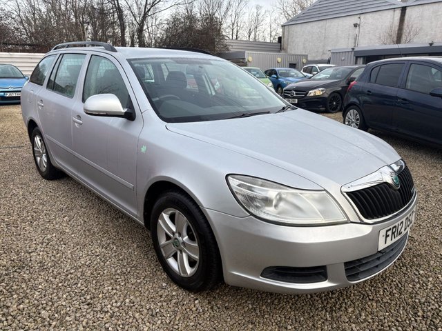2012 OCTAVIA 1.6 TDI GREENLINE II ESTATE 5DR DIESEL MANUAL EURO 5 S S... photo