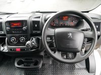 USED 2023 72 PEUGEOT BOXER 335 2.2 BLUEHDI 140 BHP L4 X-LONG LUTON + LIFT 1 OWNER | AIR CON | JC PAYNE | TAIL-LIFT