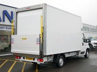 USED 2023 72 PEUGEOT BOXER 335 2.2 BLUEHDI 140 BHP L4 X-LONG LUTON + LIFT 1 OWNER | AIR CON | JC PAYNE | TAIL-LIFT