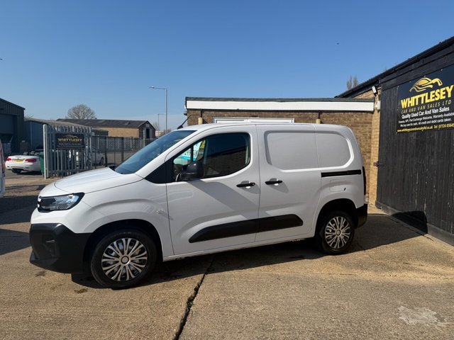 2024 PEUGEOT PARTNER - Photo 6