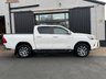 USED 2017 TOYOTA HI-LUX 2.4 D-4D Invincible Pickup Double Cab 4dr Diesel Manual 4WD Euro 6 (s/s) (TSS, 3.5t) (150 ps) 