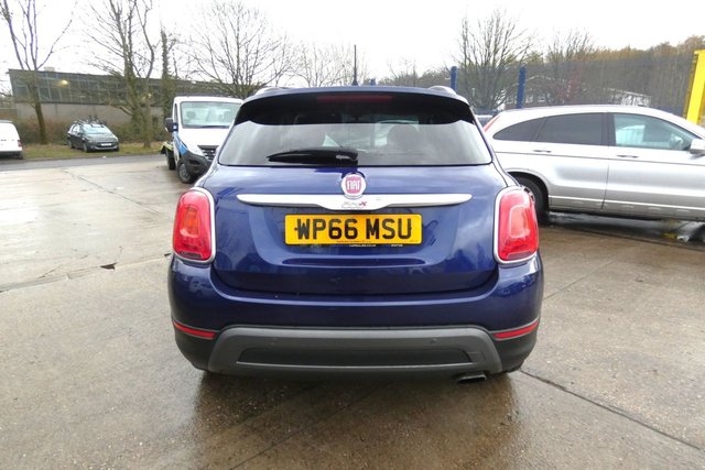 2016 FIAT 500X - Photo 7