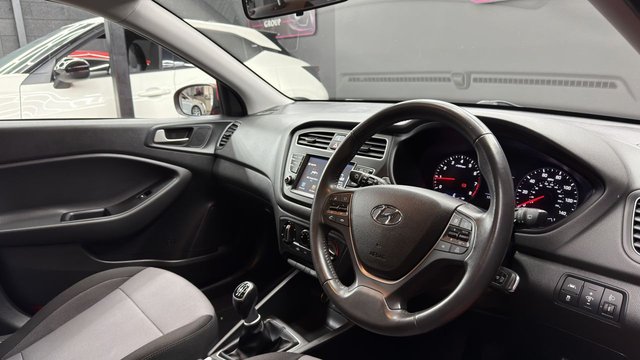 2018 HYUNDAI I20 1.0 T-GDi SE Hatchback 5dr Petrol Manual Euro 6 (100 ps) - Photo 12