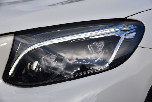 2016 Mercedes-Benz GLC - Photo 12