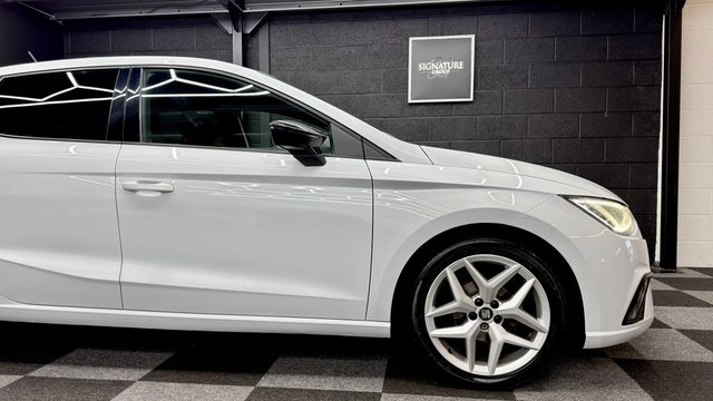 2020 SEAT IBIZA 1.0 MPI FR Hatchback 5dr Petrol Manual Euro 6 (s/s) GPF (80 ps) - Photo 5