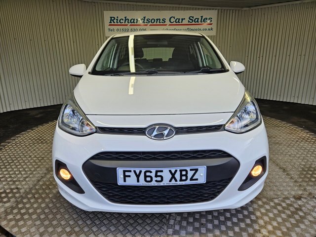 2015 HYUNDAI I10 - Photo 9