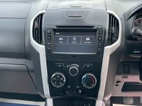USED 2018 18 ISUZU D-MAX 1.9 TD Yukon Pickup Double Cab 4dr Diesel Manual 4WD Euro 6 (164 ps) * REVERSING CAMERA * * BLUETOOTH