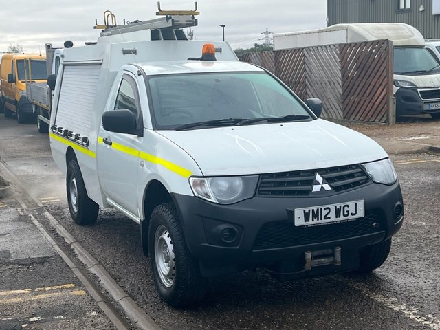 View our MITSUBISHI L200