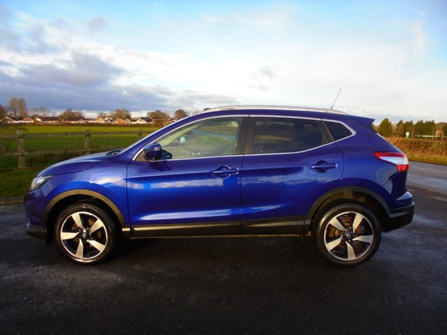 2015 NISSAN QASHQAI 1.5 dCi n-tec+ SUV 5dr Diesel Manual 2WD Euro 5 (s/s) (110 ps) - Photo 2