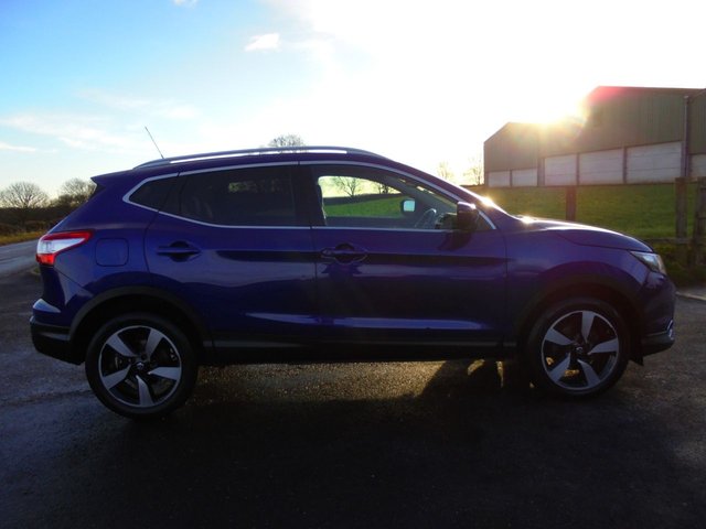 2015 NISSAN QASHQAI 1.5 dCi n-tec+ SUV 5dr Diesel Manual 2WD Euro 5 (s/s) (110 ps) - Photo 10
