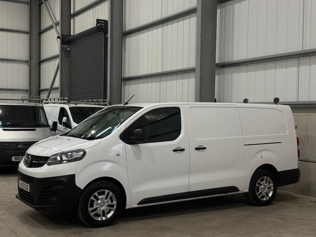 2021 VAUXHALL VIVARO - Photo 8