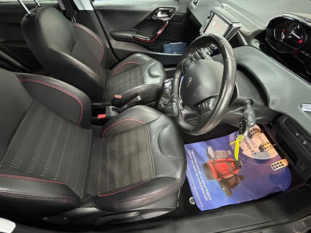 2018 PEUGEOT 208 - Photo 9