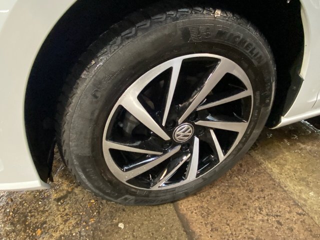 2019 VOLKSWAGEN GOLF (2019) - Photo 4