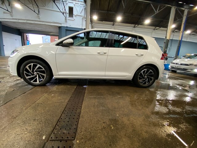 2019 VOLKSWAGEN GOLF (2019) - Photo 5