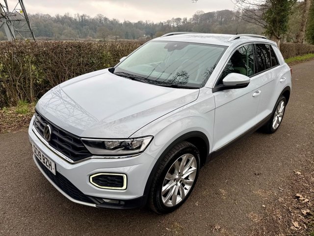 2019 VOLKSWAGEN T-ROC - Photo 2