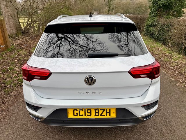 2019 VOLKSWAGEN T-ROC - Photo 6
