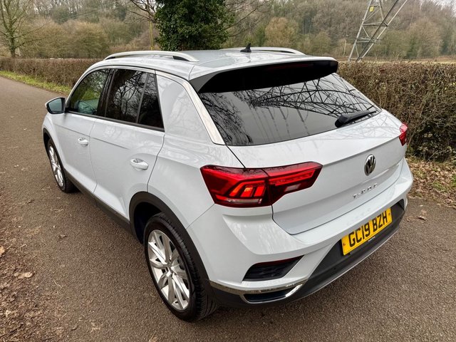 2019 VOLKSWAGEN T-ROC - Photo 3