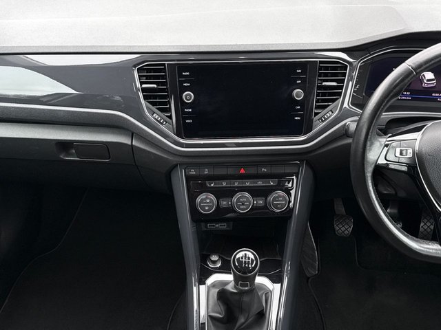 2019 VOLKSWAGEN T-ROC - Photo 11