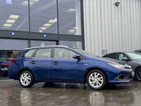 USED 2019 68 TOYOTA AURIS 1.8 VVT-h Icon Tech Touring Sports 5dr Petrol Hybrid CVT Euro 6 (s/s) (136 ps) JUST SERVICED*SAT-NAV*CAMERA*DAB