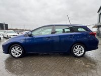 USED 2019 68 TOYOTA AURIS 1.8 VVT-h Icon Tech Touring Sports 5dr Petrol Hybrid CVT Euro 6 (s/s) (136 ps) JUST SERVICED*SAT-NAV*CAMERA*DAB
