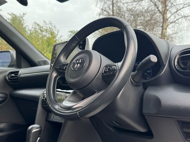 2022 Toyota Yaris Cross 1.5L Design 5dr - Photo 12