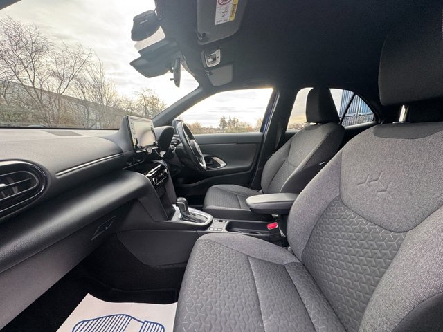 2022 Toyota Yaris Cross 1.5L Design 5dr - Photo 9