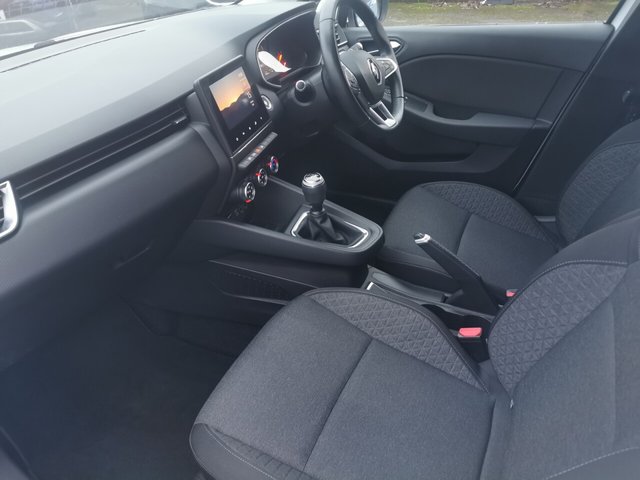 2020 RENAULT CLIO - Photo 9