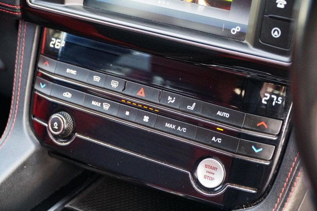 2018 JAGUAR F-PACE 2018 3.0 V6 S SUV 5dr Petrol Auto AWD Euro 6 (s/s) (380 ps) - Photo 10