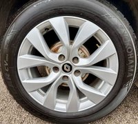 USED 2022 22 RENAULT CAPTUR 1.3 TCe Iconic Edition SUV 5dr Petrol Manual Euro 6 (s/s) (140 ps) + SERVICE HISTORY + 17" ALLOY WHEELS + SIX (6) SPEED MANUAL GEARBOX + DAYTIME RUNNING LIGHTS + SATELLITE NAVIGATION + AUTO HEADLIGHTS + REAR PARKING SENSORS + CLIMATE CONTROL + CRUISE CONTROL + BLUETOOTH / TELEPHONE PREPARATION + RADIO / USB / DAB / MP3 PLAYER + MUCH MUCH MORE...