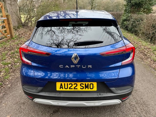 2022 RENAULT CAPTUR - Photo 6