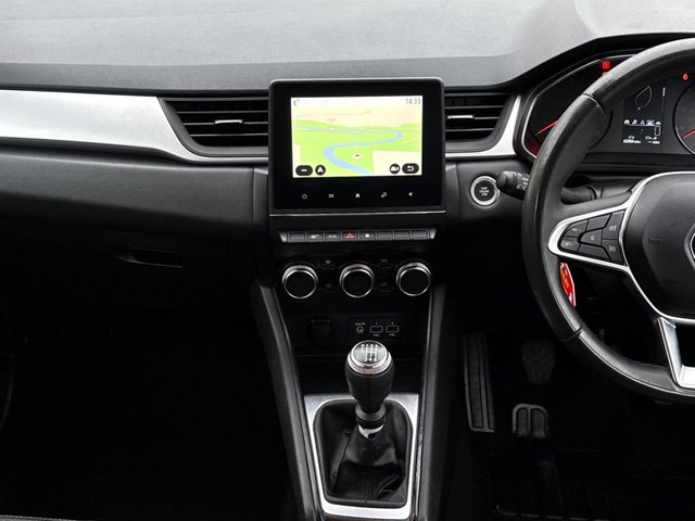 2022 RENAULT CAPTUR - Photo 11