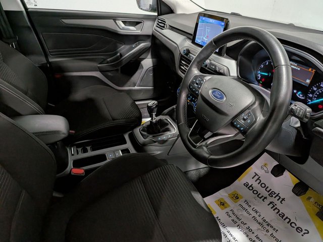 2022 Ford Focus 1L Titanium Style 5dr - Photo 8