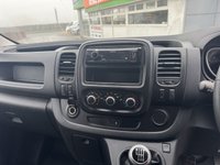 USED 2021 71 RENAULT TRAFIC 2.0 dCi ENERGY 28 Business+ Panel Van 5dr Diesel Manual SWB Standard Roof Euro 6 (s/s) (120 ps) This 2021 Renault Trafic presents a superb ownership proposition, having been meticulously maintained by just one owner from new.  Powered by a robust 2.0 litre dCi diesel engine, this Euro 6 compliant model offers efficient performance for your business needs.  The Business+ trim level ensures a practical and comfortable driving experience, enhanced by features such as a DAB radio with Bluetooth and USB connectivity, a wide view mirror incorporating blind spot assistance.