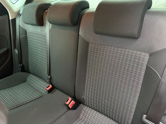 2016 VOLKSWAGEN POLO 1.2 TSI BlueMotion Tech Match Hatchback 5dr Petrol Manual Euro 6 (s/s) (90 ps) - Photo 9