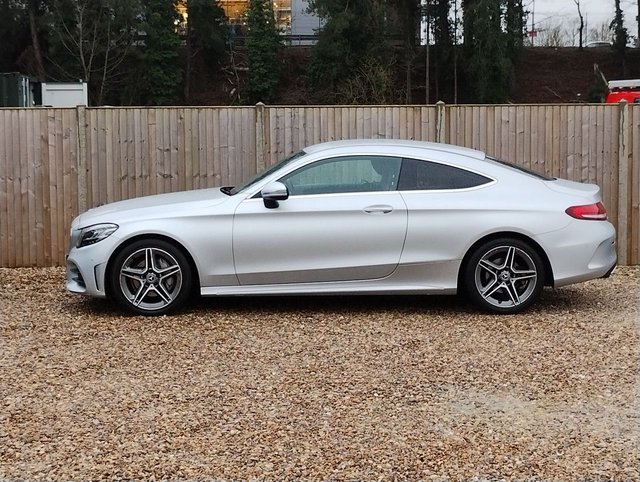 2019 Mercedes-Benz C-CLASS - Photo 2